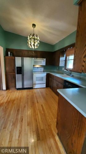 3808 Douglas Dr, Minneapolis MN  55422-1933 exterior