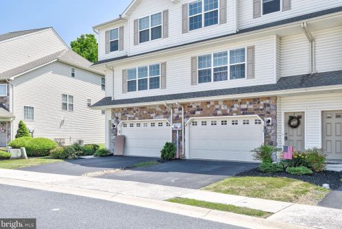 115 Mapleton Blvd, Harrisburg, PA 17112-3636