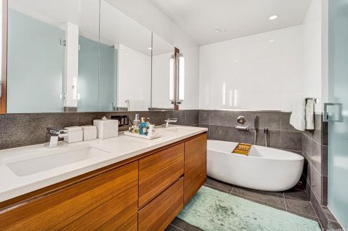 1108 Auahi St, Honolulu HI  96814-4917 exterior