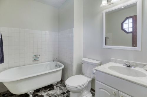 295 Grotto St, Saint Paul MN  55104-5534 exterior
