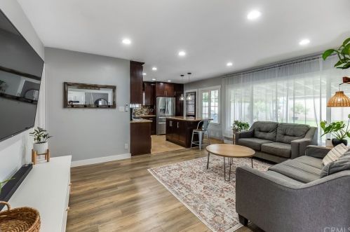 14113 Elmcroft Ave, Norwalk, CA 90650-3715