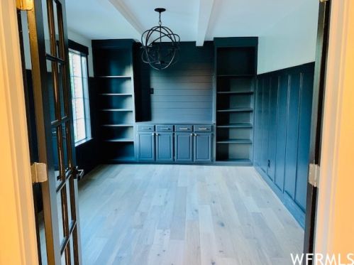 2992 Tracy Dr, Sandy UT 84093-2026 exterior