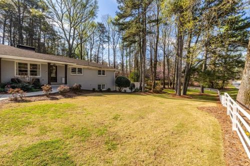 436 Concord Rd, Smyrna GA  30082-3225 exterior