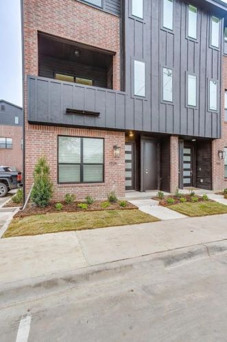 1729 Cantey St, Fort Worth TX  76110-2946 exterior