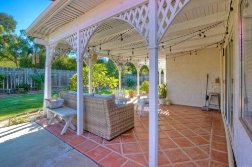 5385 Gooseberry Way, Oceanside CA  92057-4633 exterior