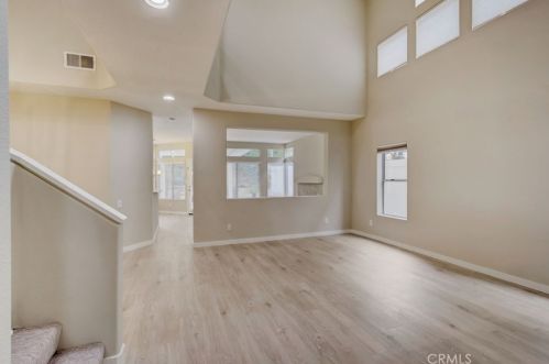 949 Lone Pine Ln, Anaheim CA  92808-2309 exterior