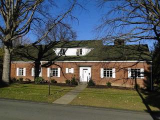 295 Wilbert Ave, Washington, PA 15301-2829