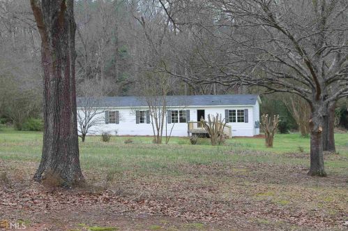 1724 Highway 330, Bogart GA  30622-2912 exterior