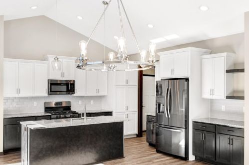 11077 Polk St, Minneapolis, MN 55434-2962