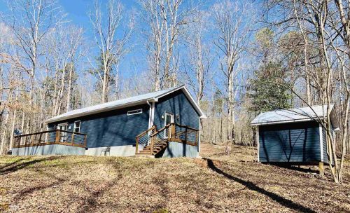 351 Lake Harbor Trl, Martin, GA 30557-1913