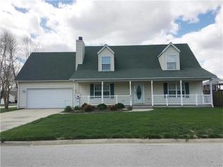 911 Crosswinds Dr, Belleville, IL 62221-3449