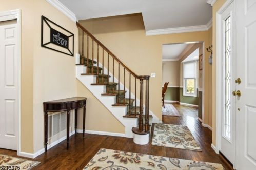5 Colonial Ct, Dover NJ  07869-4133 exterior