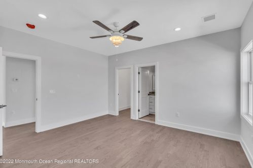 19 Sturgis Rd, Lavallette NJ 08735-2843 exterior