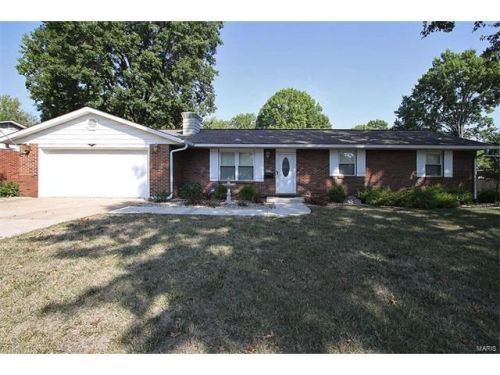 2316 Fontaine Dr, Alton, IL 62002-6922