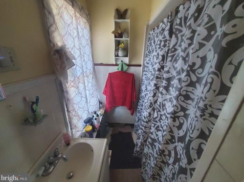 242 4 St, Bangor PA 18013-1816 exterior