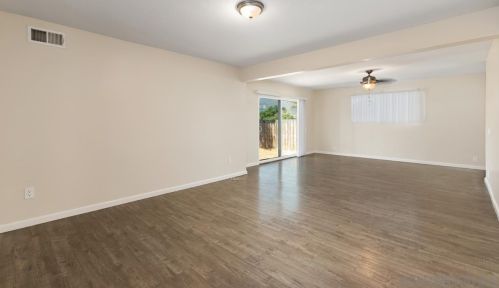 8427 Carlton Oaks Dr, Santee, CA 92071-2209
