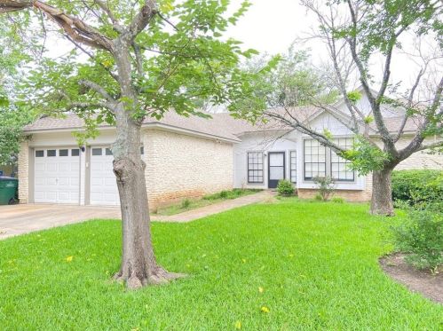 9010 Bridgewood Trl, Austin TX  78729-3636 exterior