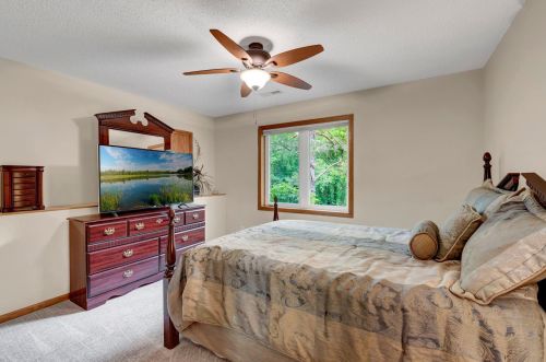 731 Heron Ave, Saint Paul MN  55128-5384 exterior