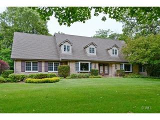 60 Crooked Creek Dr, Plattville, IL 60560-9703