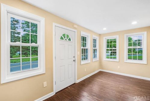 564 Marlboro Rd, Old Bridge, NJ 08857-3704