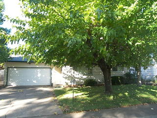 3744 Mercury Dr, Redding, CA 96002-3011