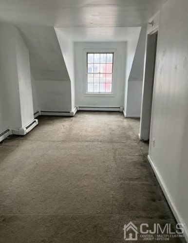 513 Stuyvesant Ave, Trenton NJ  08618-4123 exterior