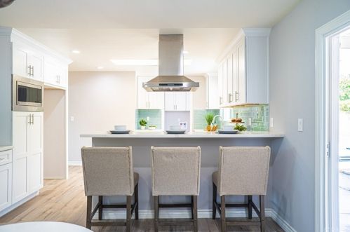 1237 Eisner Pl, Anaheim CA  92801-4704 exterior