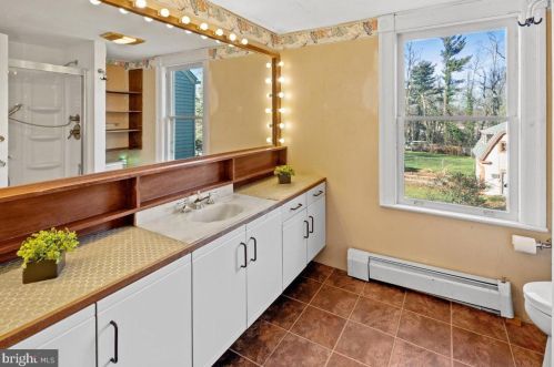 1601 Lawrence Rd, Trenton NJ 08648 exterior