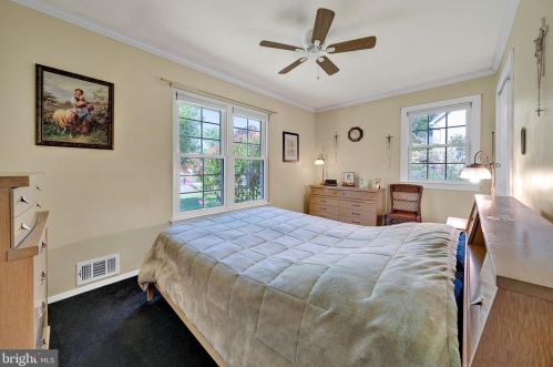 11 Corey Dr, Trenton NJ  08628-1503 exterior