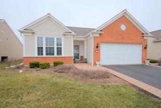 3243 Epstein Cir, Long Grove, IL 60060