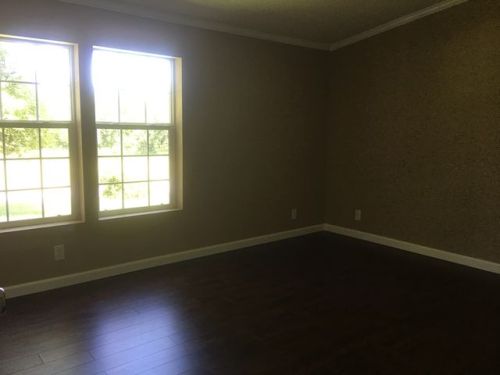 1764 New Dry Hollow Rd, Vanleer, TN 37181-5208