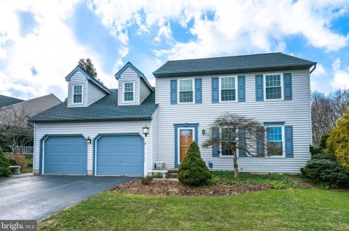 2512 Standardbred Dr, Lancaster PA  17603-4159 exterior