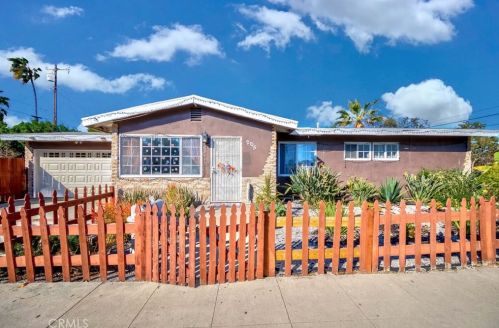 205 Camden Ave, Anaheim, CA 92805-5527