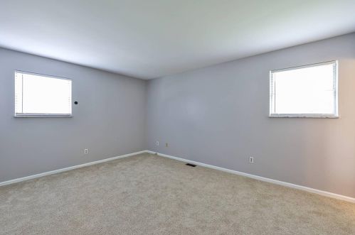 545 Bessinger Dr, Cincinnati OH 45240-3956 exterior