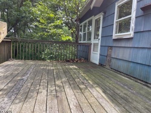 22 Summit Cir, Wantage, NJ 07461-4705