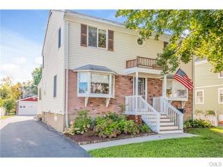 284 Lalley Blvd, Fairfield, CT 06824-6710