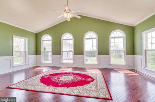 288 Fraser Ct, Charles Town WV  25414-5463 exterior