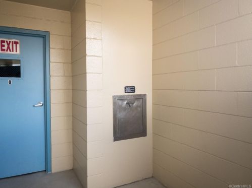 754 Ekela Ave, Honolulu HI 96816-1129 exterior