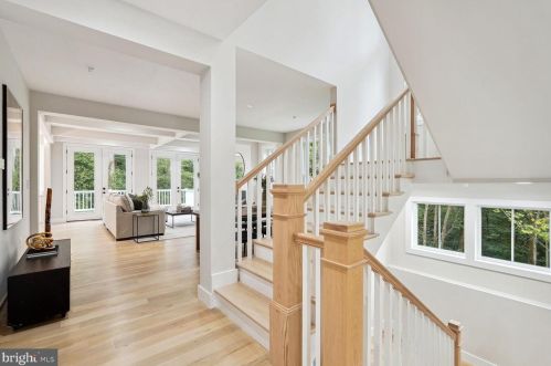 10601 Greenacres Dr, Silver Spring MD 20903-1214 exterior