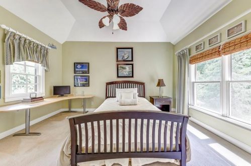 1750 High Trl, Atlanta GA  30339-5617 exterior