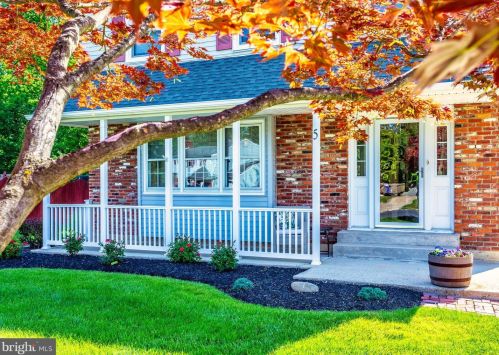 5 Lee Ann Dr, Blenheim, NJ 08012-5300