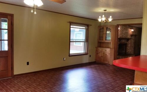 6421 Fm 1117, Seguin TX  78155-8649 exterior