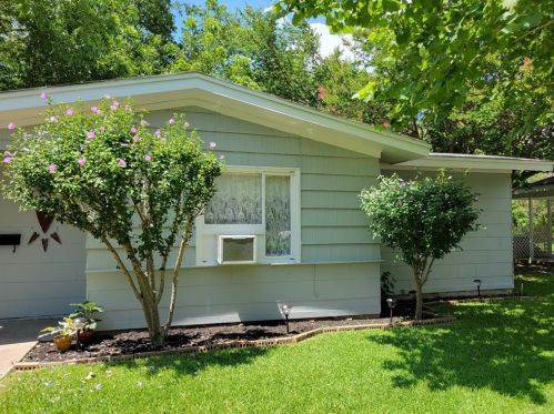 5736 Dennis Ave, Fort Worth TX  76114-4404 exterior