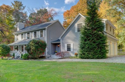 128 Tobacco St, Exeter, CT 06249-1624
