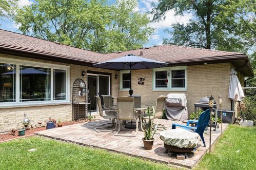 26422 Greenwood Ave, Crete IL  60417-4528 exterior