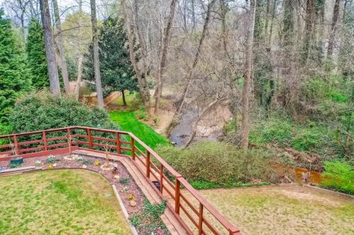2821 Greystone Cv, Atlanta, GA 30341-5858