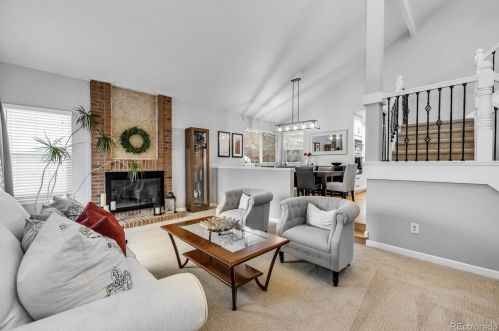 8238 Jasmine Ct, Englewood CO 80112-1033 exterior