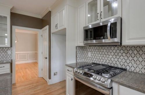 2611 Brookline Cir, Atlanta GA  30319-3686 exterior