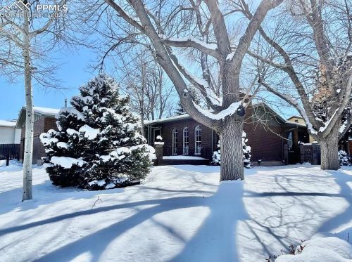 2541 Taylor Ln, Pueblo, CO 81005-2778