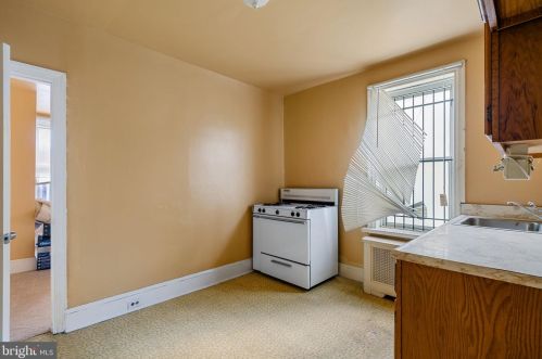 1745 19 St, Philadelphia PA  19145-2120 exterior